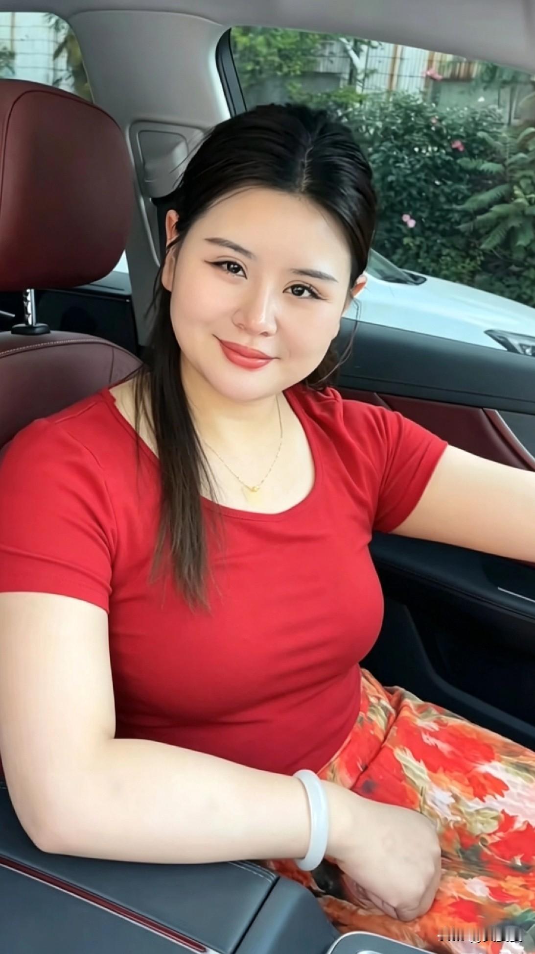 老辈人都说，这种面相的女人最旺夫，谁娶谁幸福。
