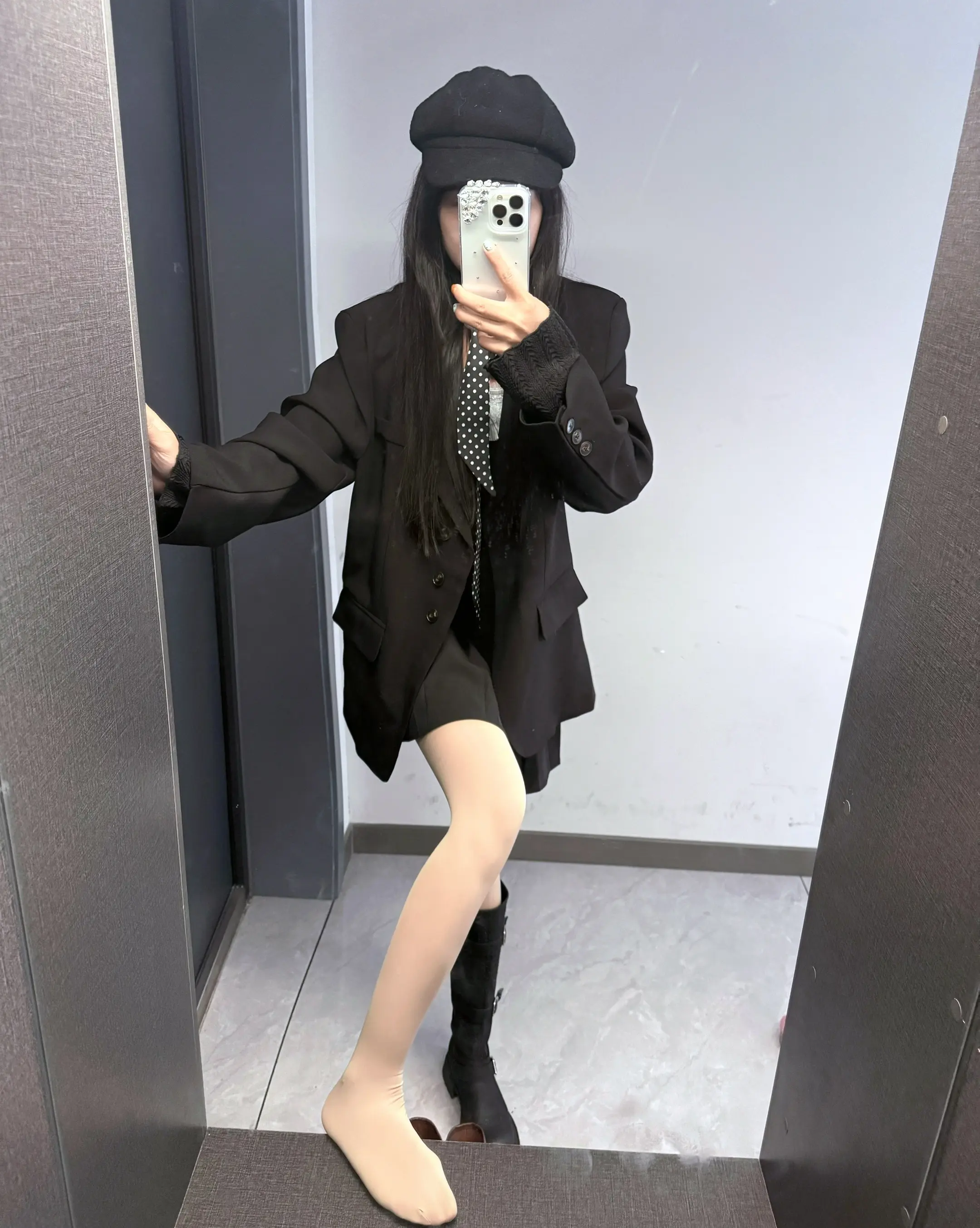 对镜拍穿搭 今日穿搭look 轻熟穿搭 ootd穿搭只为取悦自己 随意穿搭