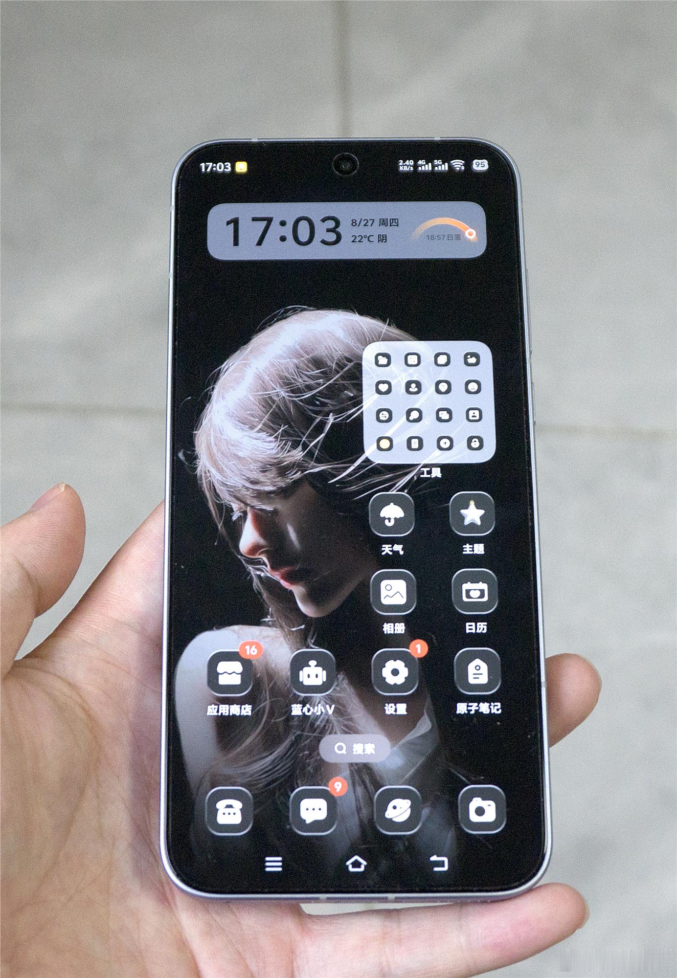 iqoo 说下我自己用iQOO Neo11 至尊版 的真实感受。这块屏幕整体观感