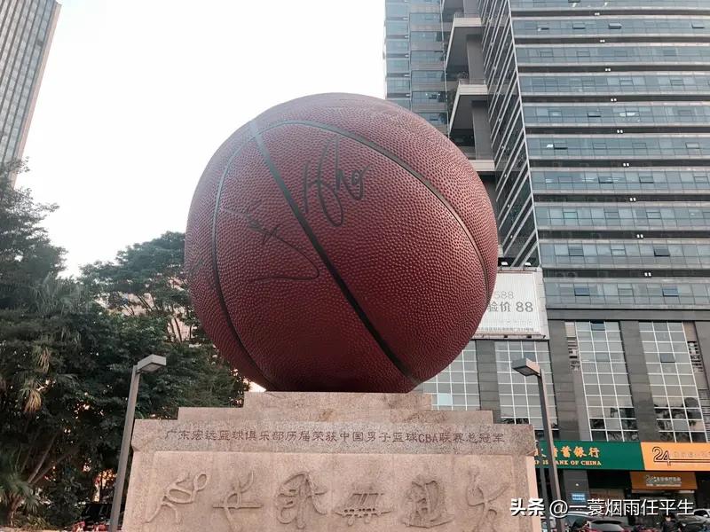 四川成为这届全运会最大的冤大头！

四川为了这届全运会投入巨资，打造了男篮女篮两