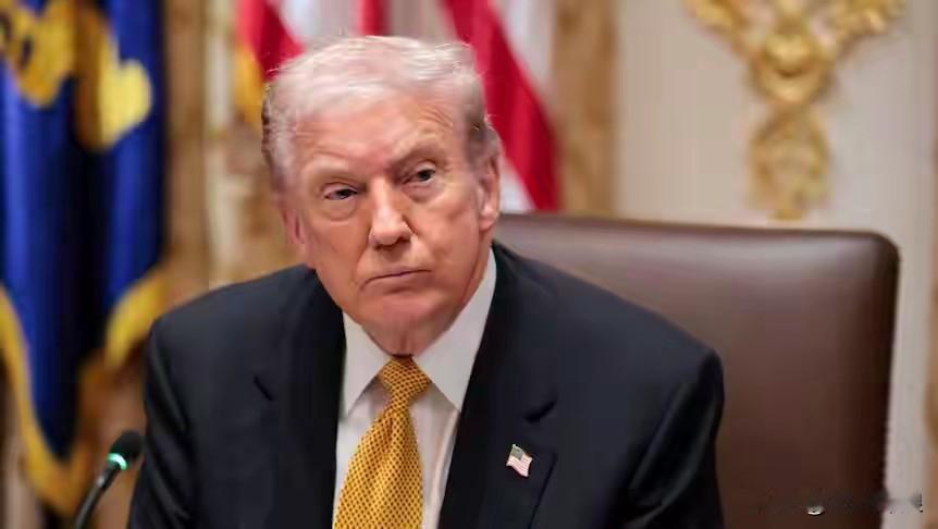 有个问题
我们不得不考虑
美国“拱”出乌克兰
与俄罗斯打起了
代理人战争

这次