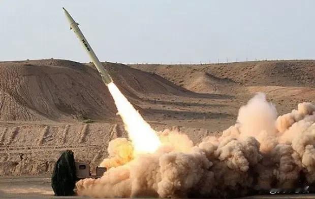 我最佩服的国家就是伊朗！
就是这么一个不发达国家，却敢硬杠美帝，几十年不屈服，比