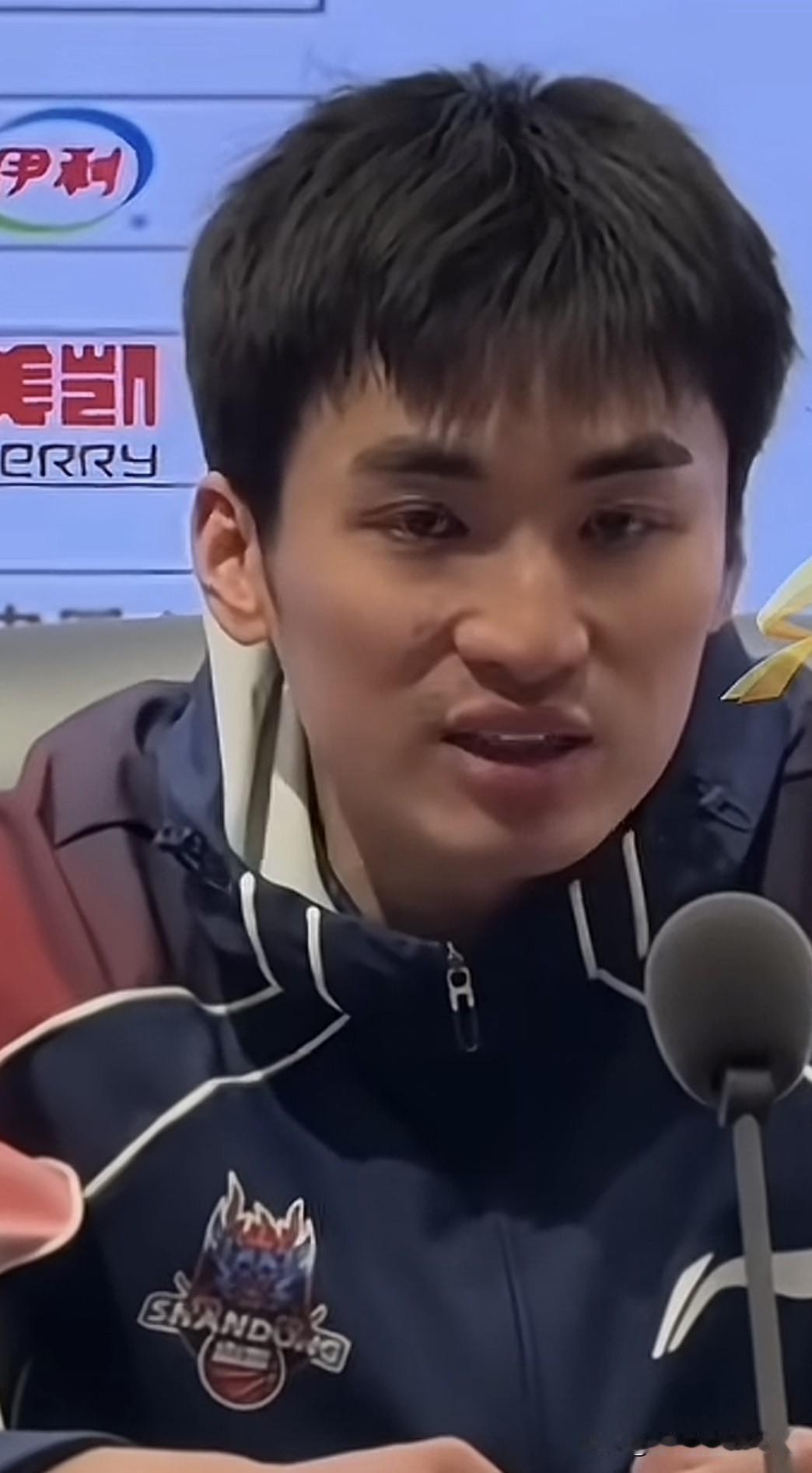 CBA俱乐部杯季军赛山东97-76广厦！赛后球迷评论说道：1.于德豪的投篮实