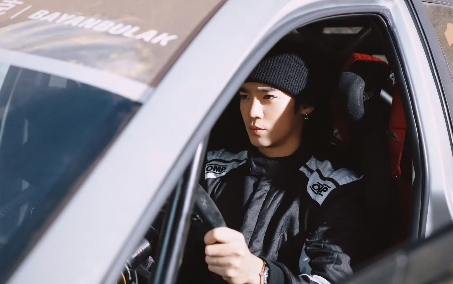 于适连续三年春节档  银幕见证成长，角色书写实力。姬发意气风发，韩骁热血硬核，玉