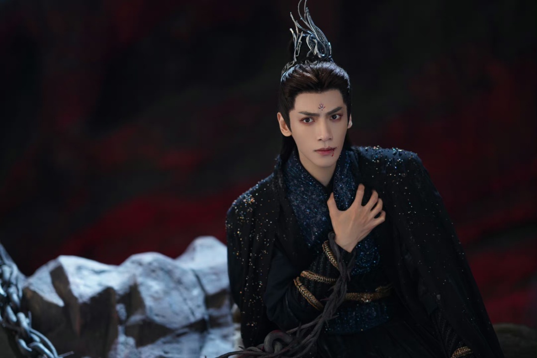#好像看到了罗云熙魔神回归##罗云熙新造型有魔神内味了# 我的古装剧男神又出新造