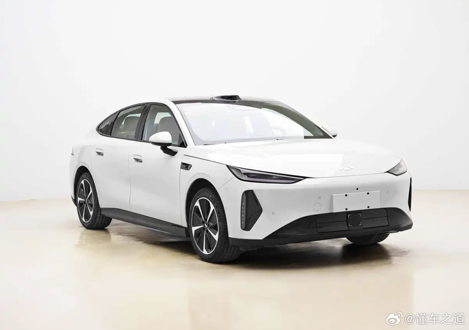 懂车之道讯 近日，懂车之道获悉，我们从最新一期工信部目录中发现了一组奇瑞风云A9