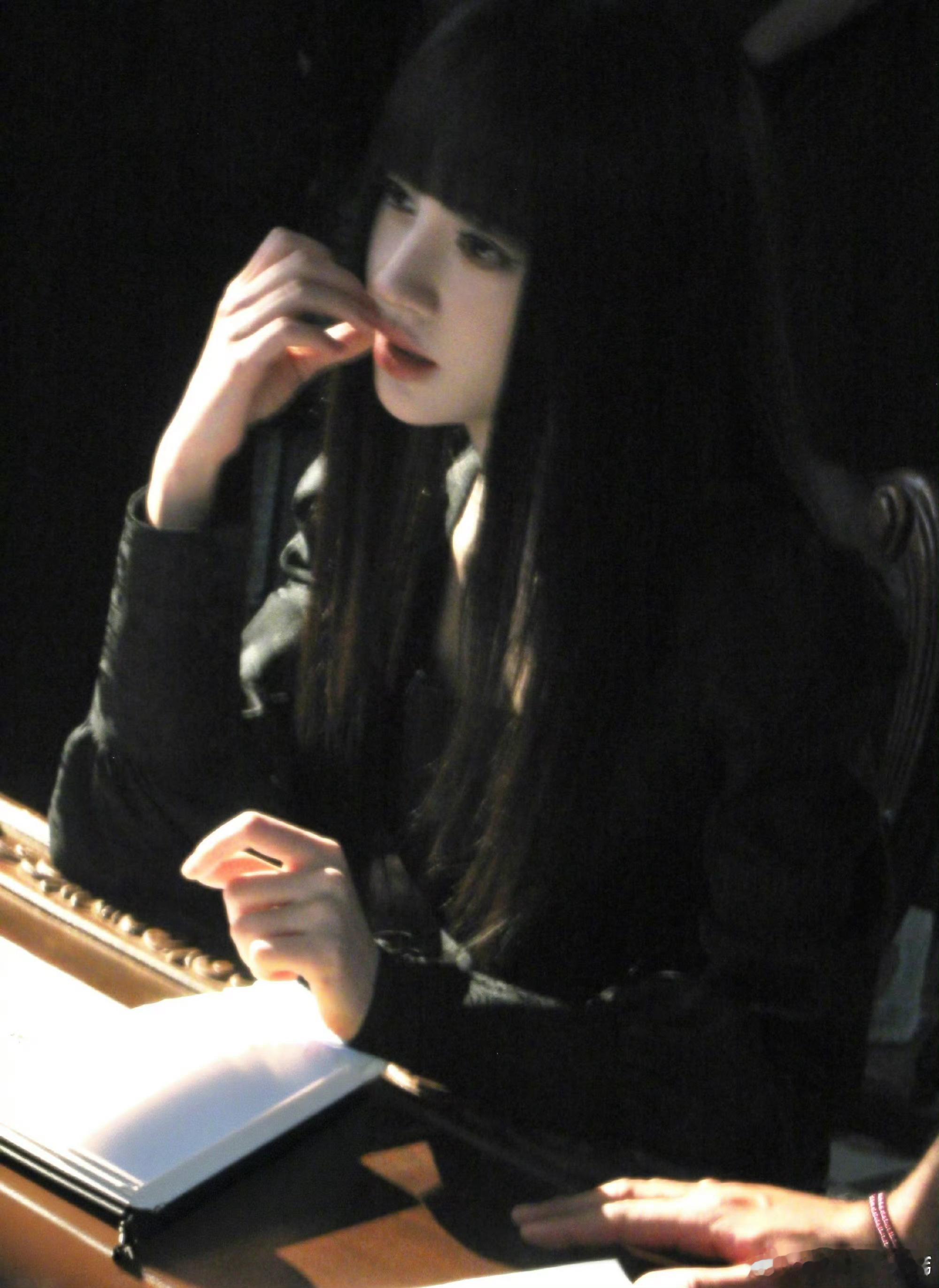 鞠婧祎 jjy鞠婧祎苏绿夏 jjy鞠婧祎万花世界 梧桐树林中阵阵轻风 寄托爱意变