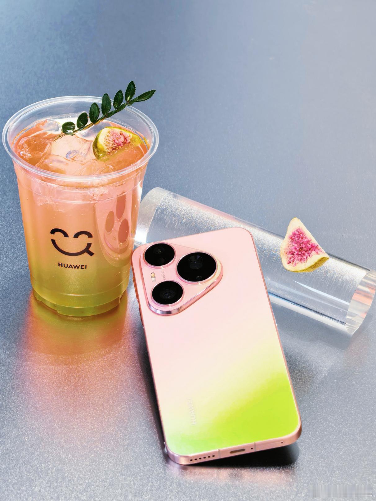 华为Pura90系列开售爆单 今天路过商场发现华为门店排起了长龙，上网一刷才知道