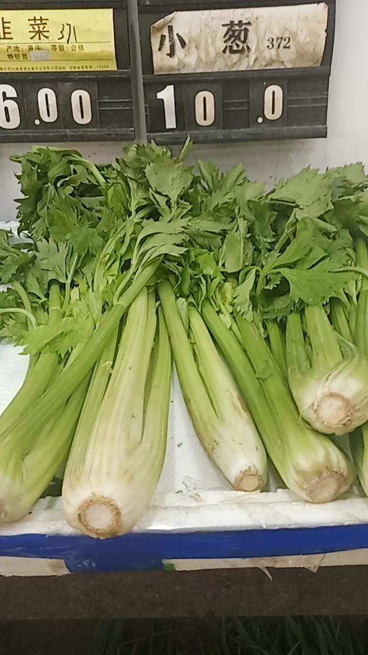 说的那么咋唬。都是一个东西不同地方不同的叫法而已。分汤吃。干吃。油炸三种吃法。