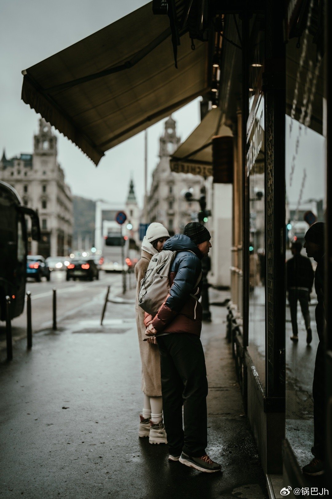 这一次让我们跟随全新一期花儿与少年的镜头，来到美丽的捷克！布拉格！等等……布拉格