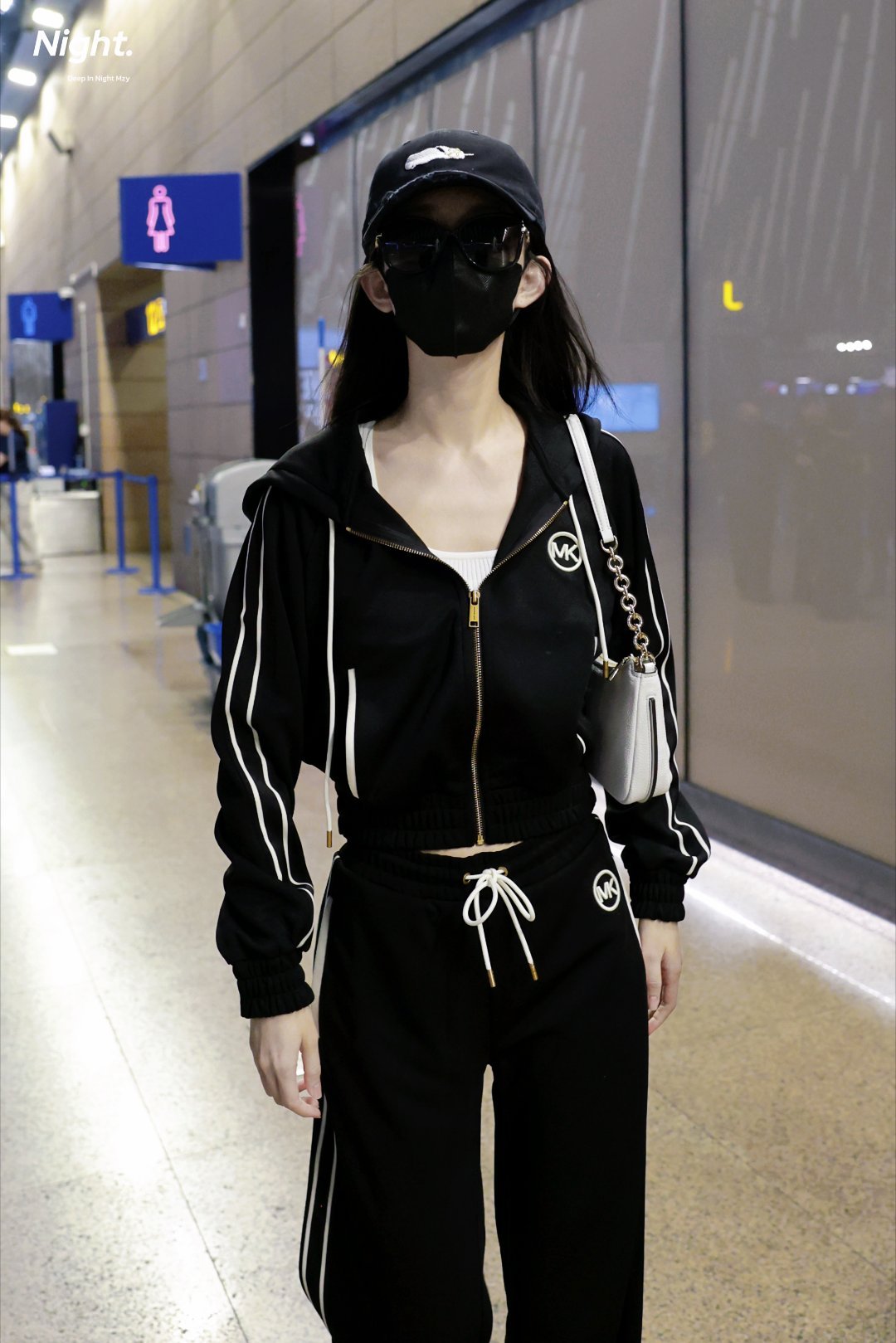 孟子义今天路透，穿mk好美好酷啊