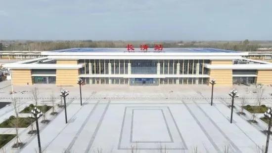 济郑高铁长清站即将启用，系济南第12个启用的高铁站。


目前济南已经投入使用的
