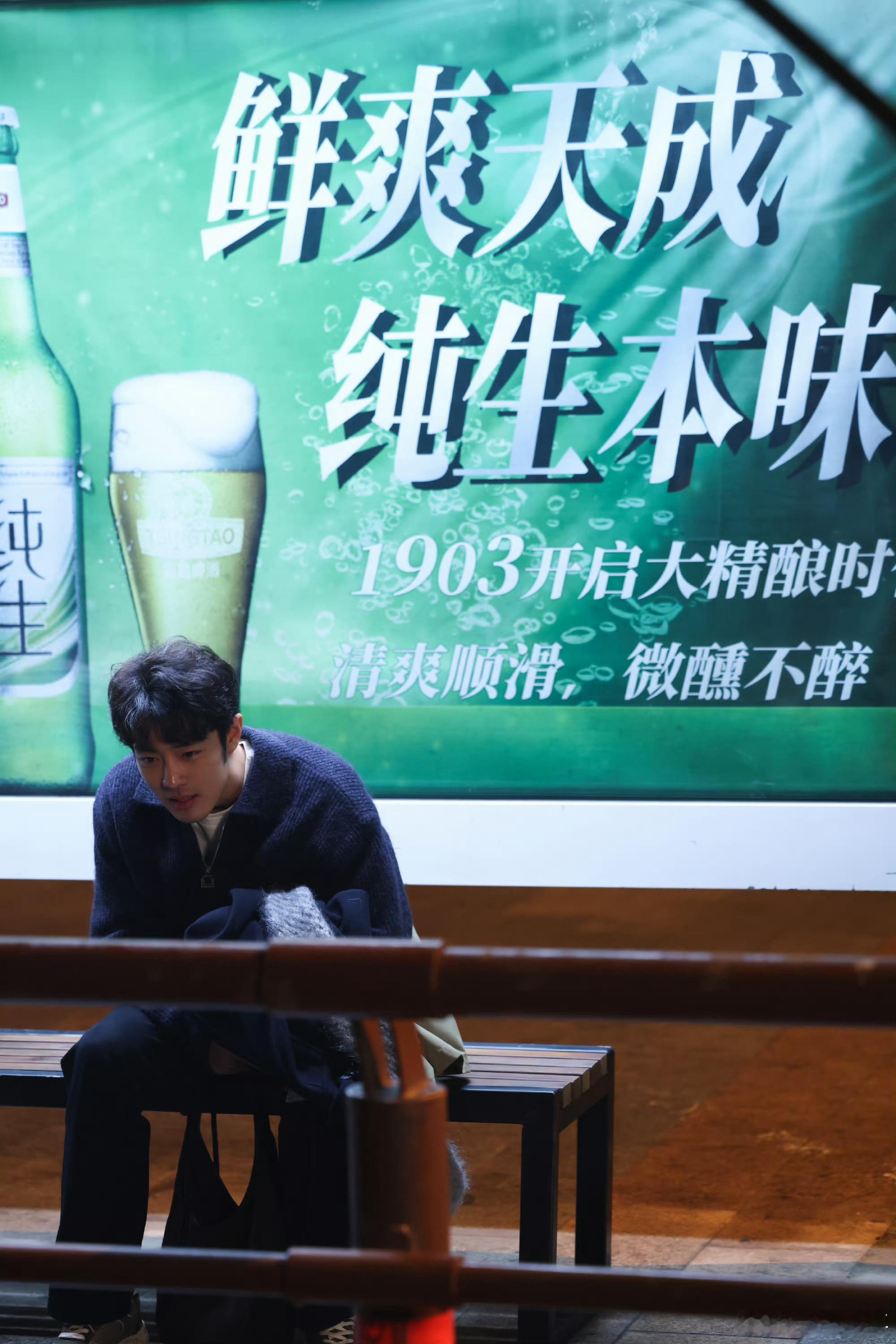 肖战刘铮亮有表演型人格 傲娇医生刘铮亮，肖战拿捏住这种又丧又爱碎碎念的反差，表演