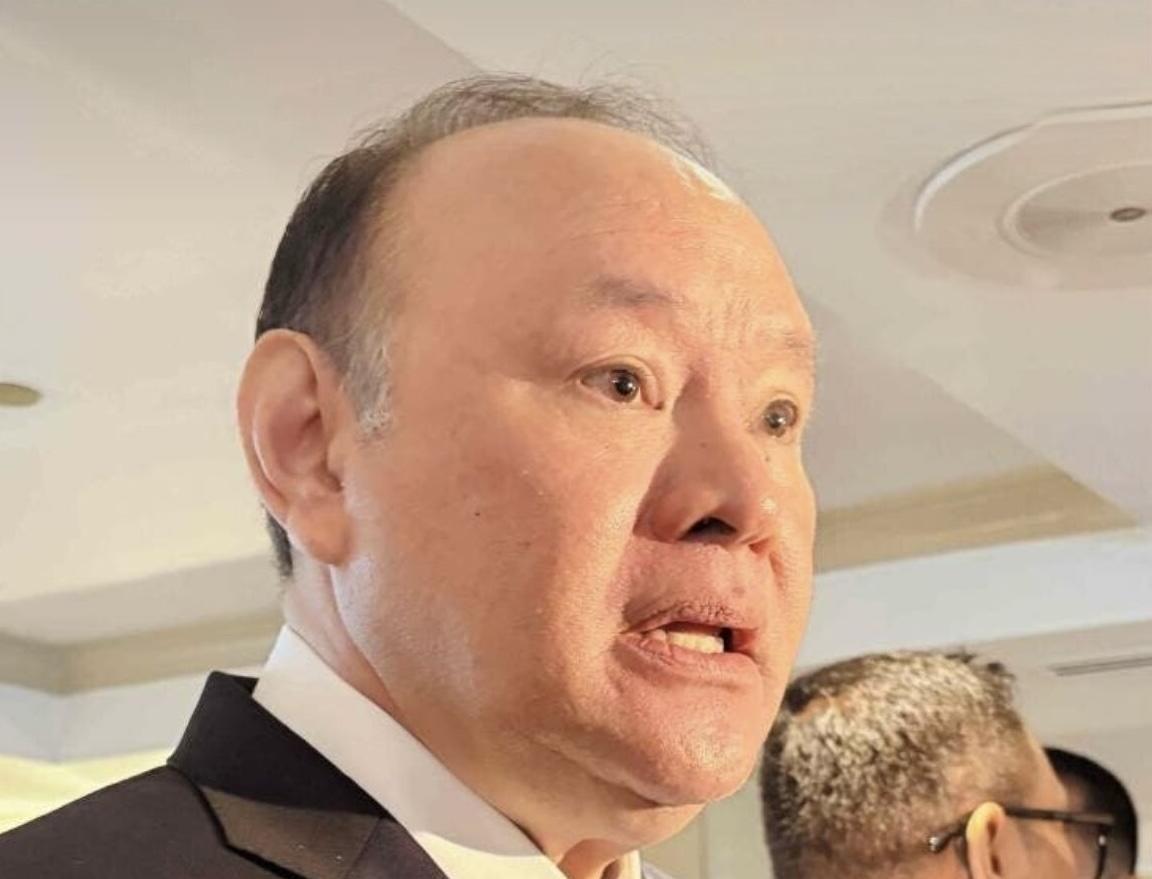 当地时间8月15日，中国驻菲律宾使馆发文，严正驳斥菲律宾防长特奥多罗干涉中国民众