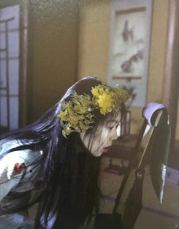 金敏喜：美需要外物，但更多的是一种感觉！ 