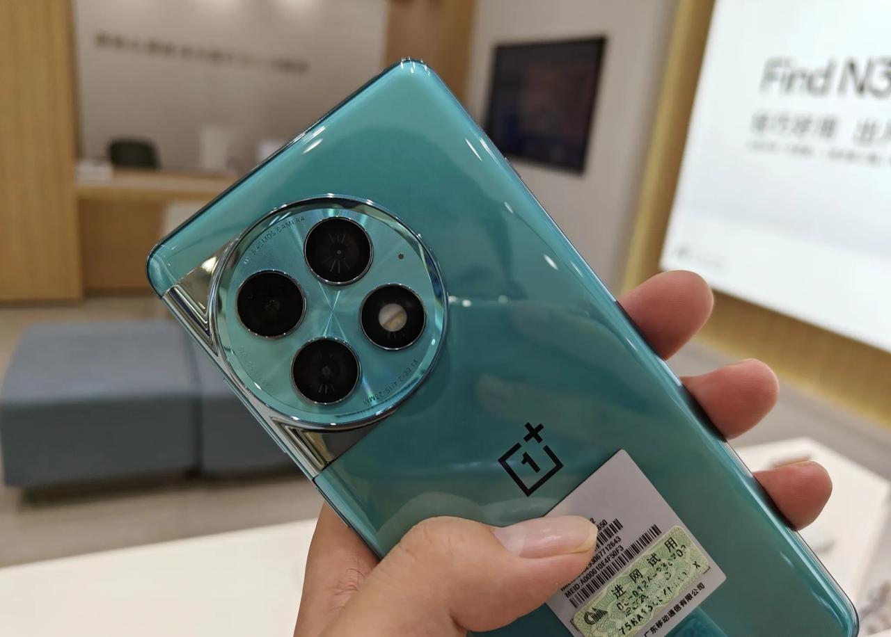 如果硬要在2k或者3k价位中选出一款全能机，哪款手机会成为其中的代表呢？答案你绝