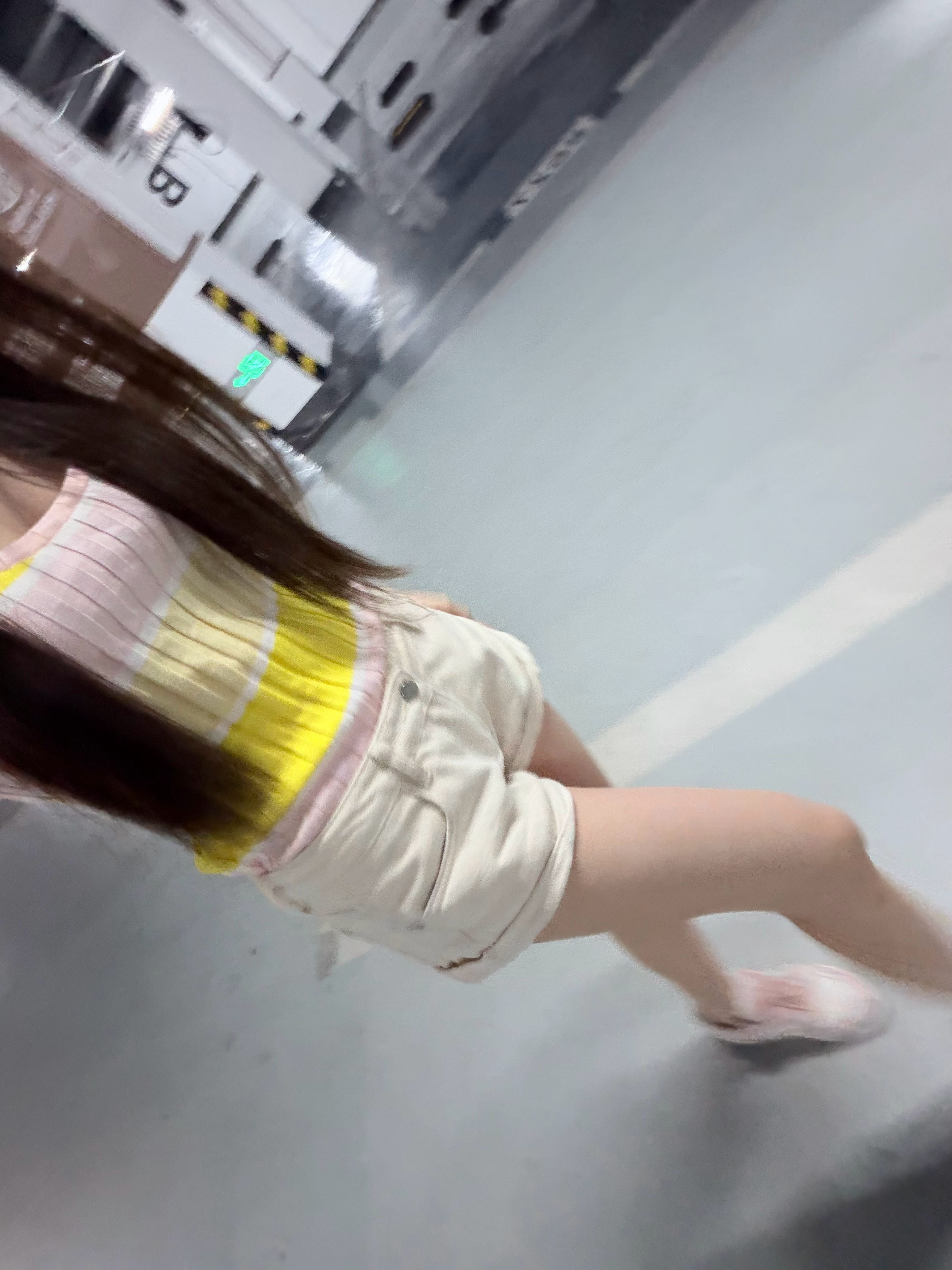 去跟我爸吃烧烤了 今天穿的很彩色 ​​​