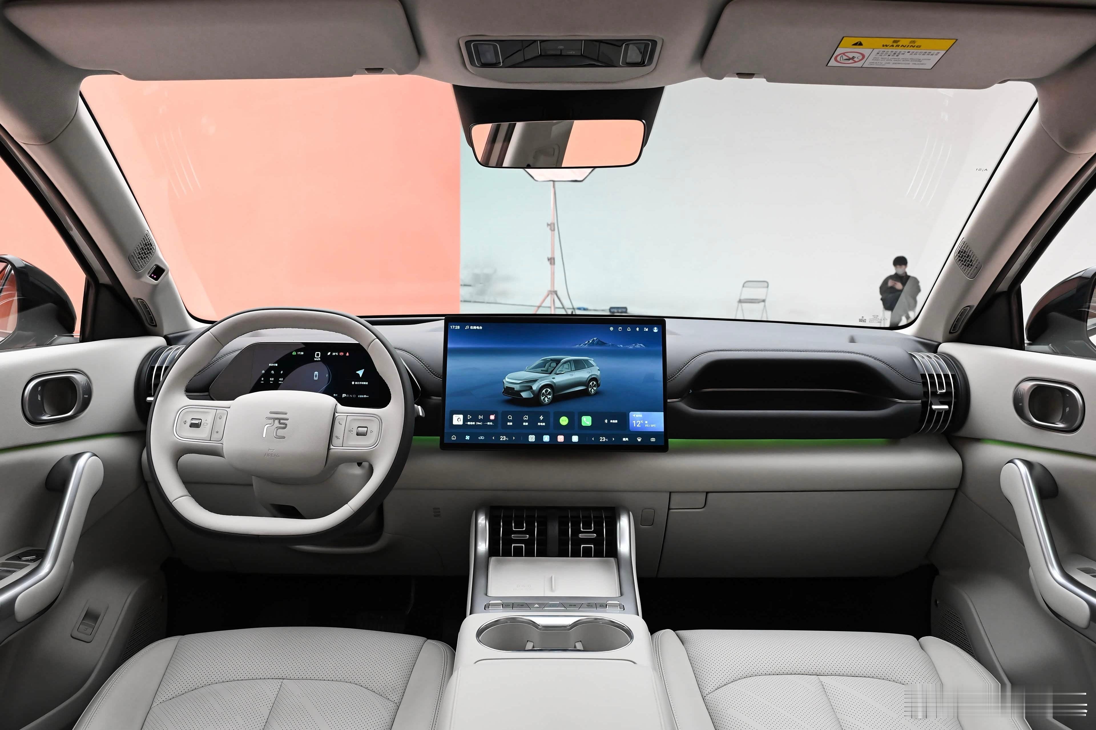 比亚迪元PLUS这款车，卖得一直不错、而且还持续了好几年，在新能源时代绝对算是成