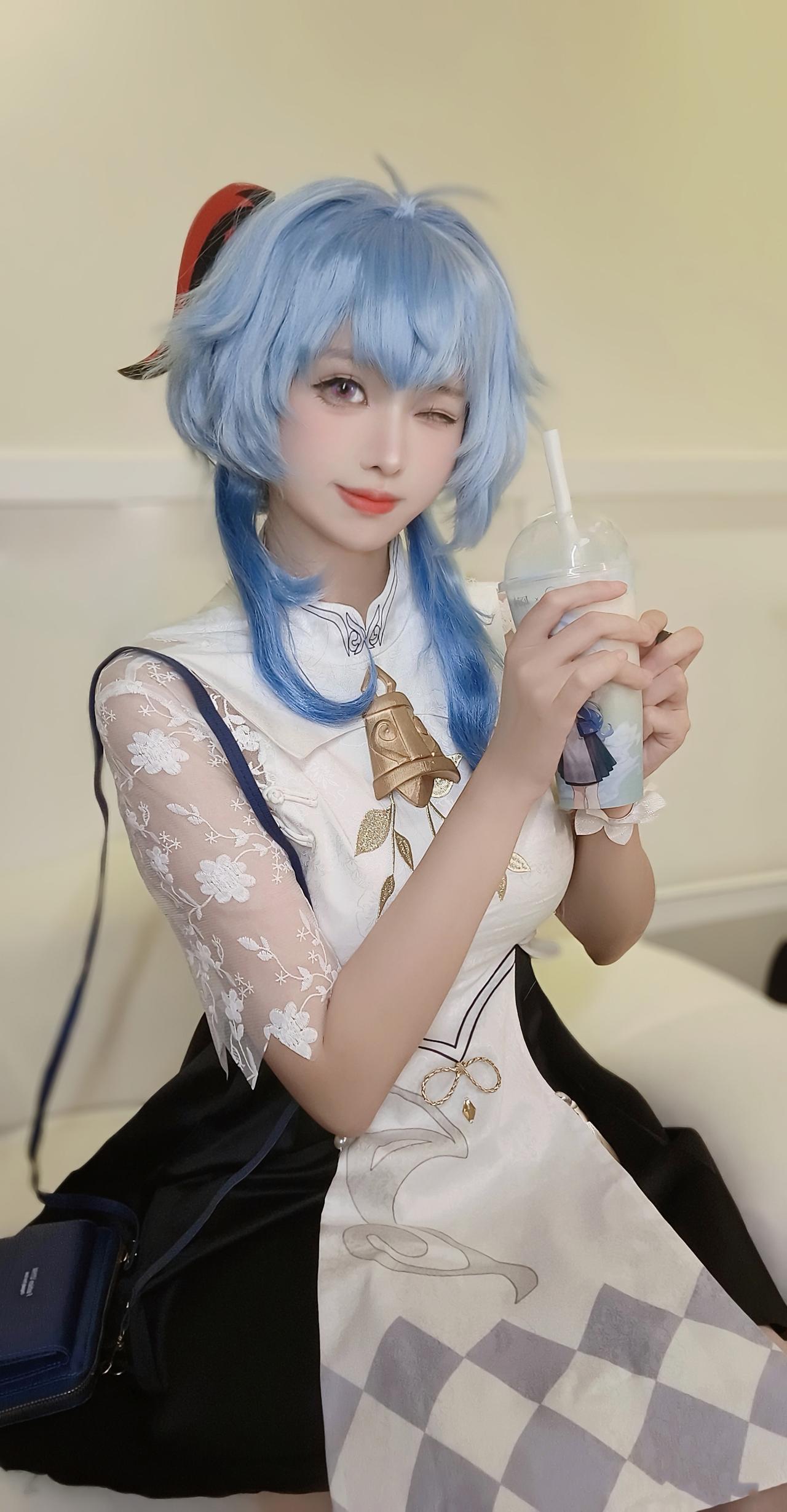 甘雨的奶茶，是甘雨代言的哦！