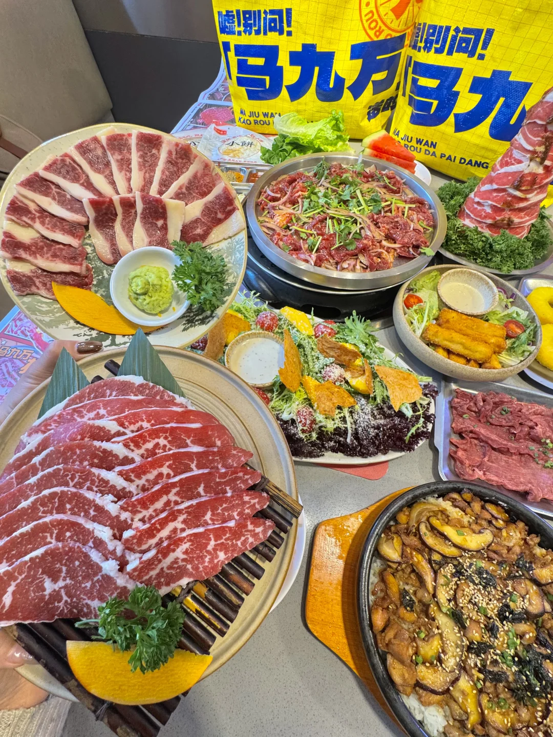 我愿称他为保定蕞NB的穷鬼烤肉店！！