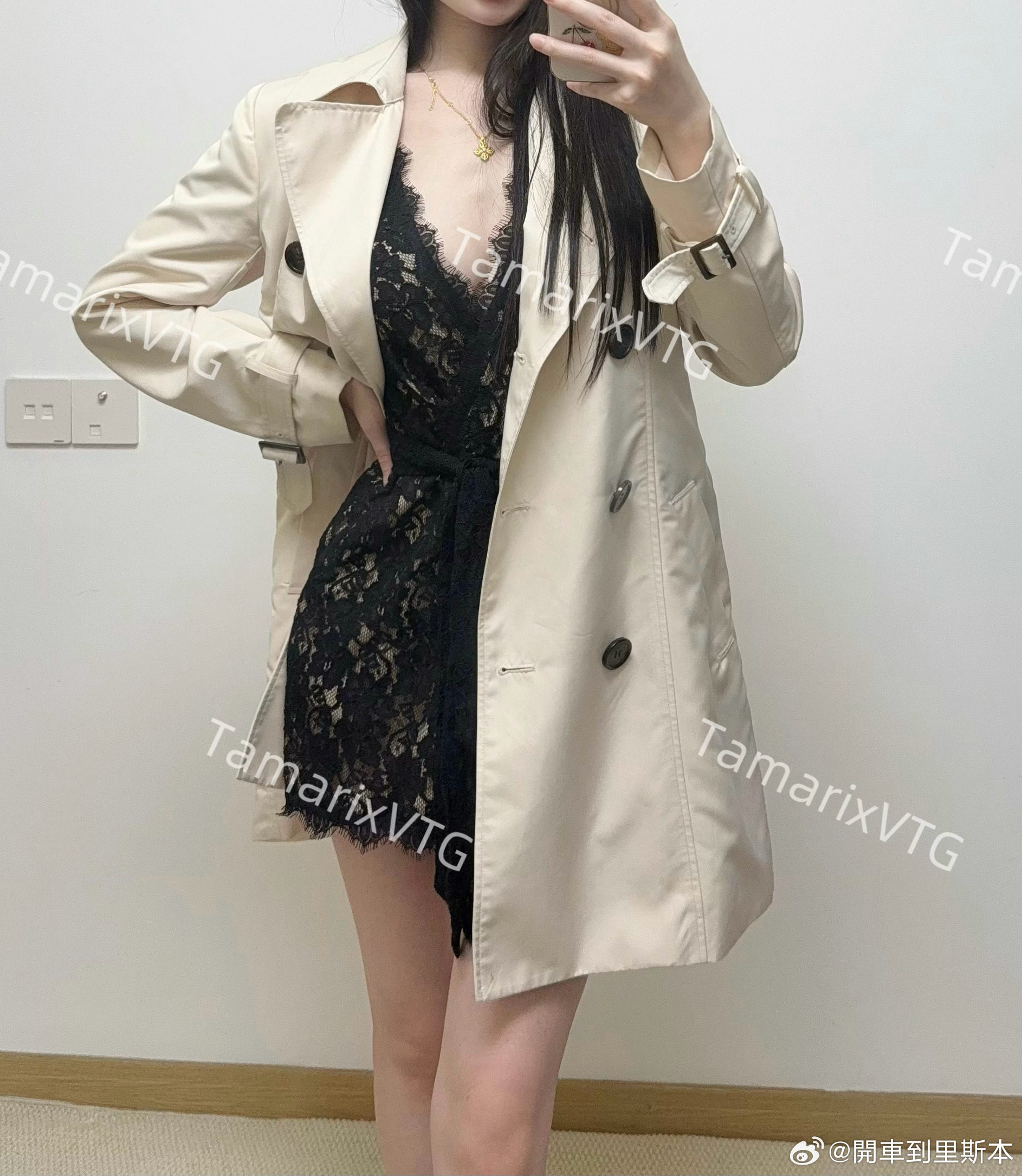 简单更新了几件风衣上身，都还没写详情，客户：这个里面外面一起要了[太阳][太阳]
