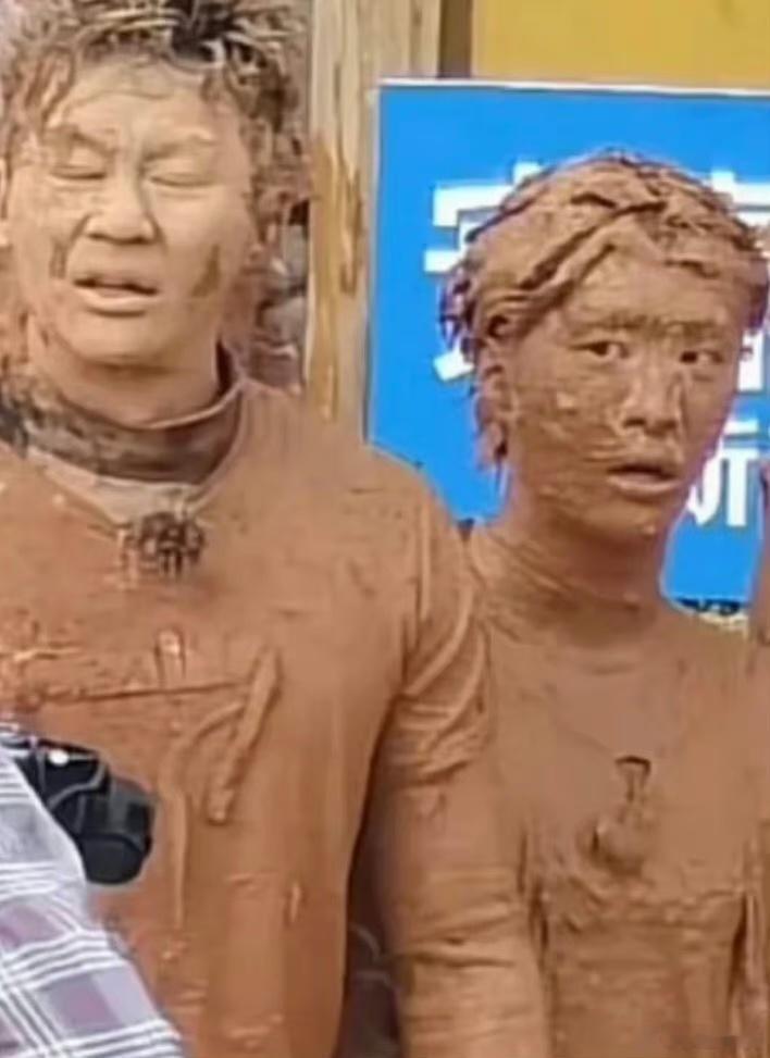 #范丞丞上综艺前后对比# 范丞丞是什么憨憨附体呀！这也太可爱了吧，上综艺之前看着