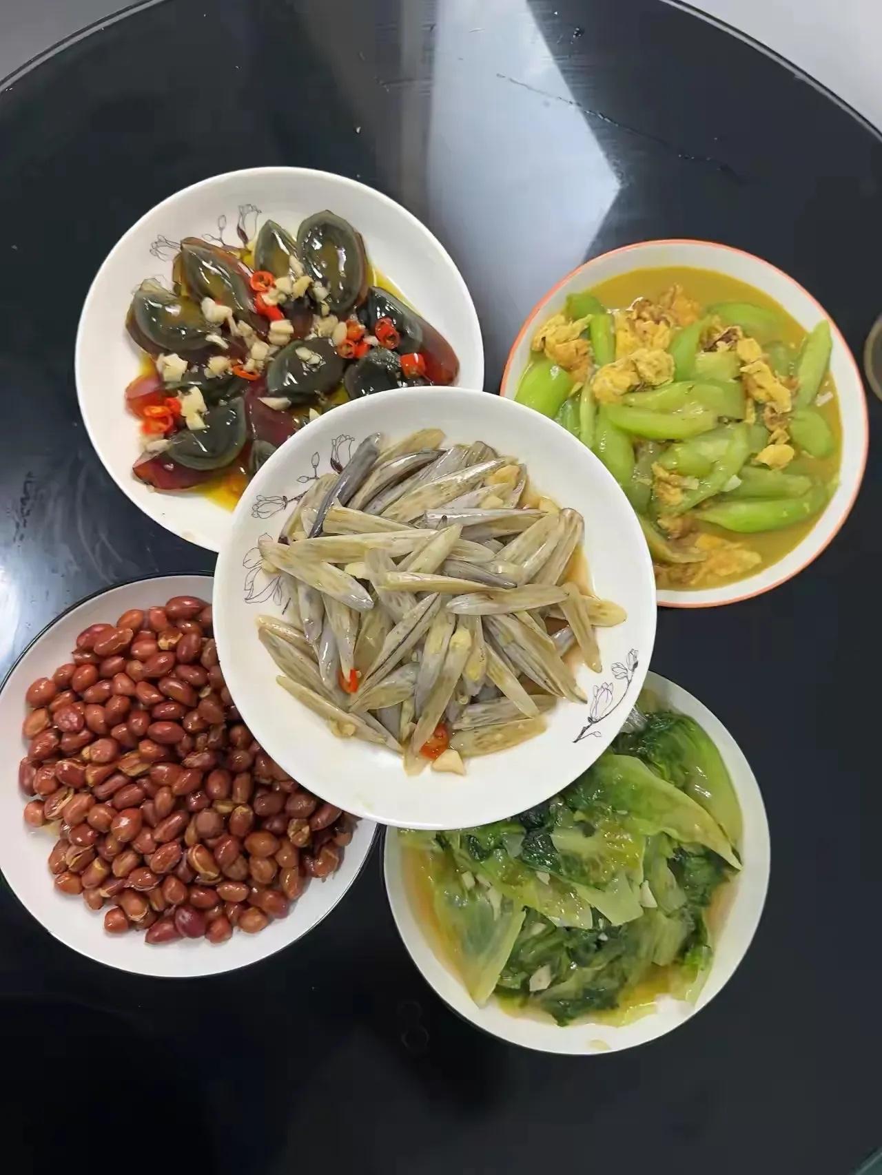 这个菜基本是浙江的，都是素菜清淡