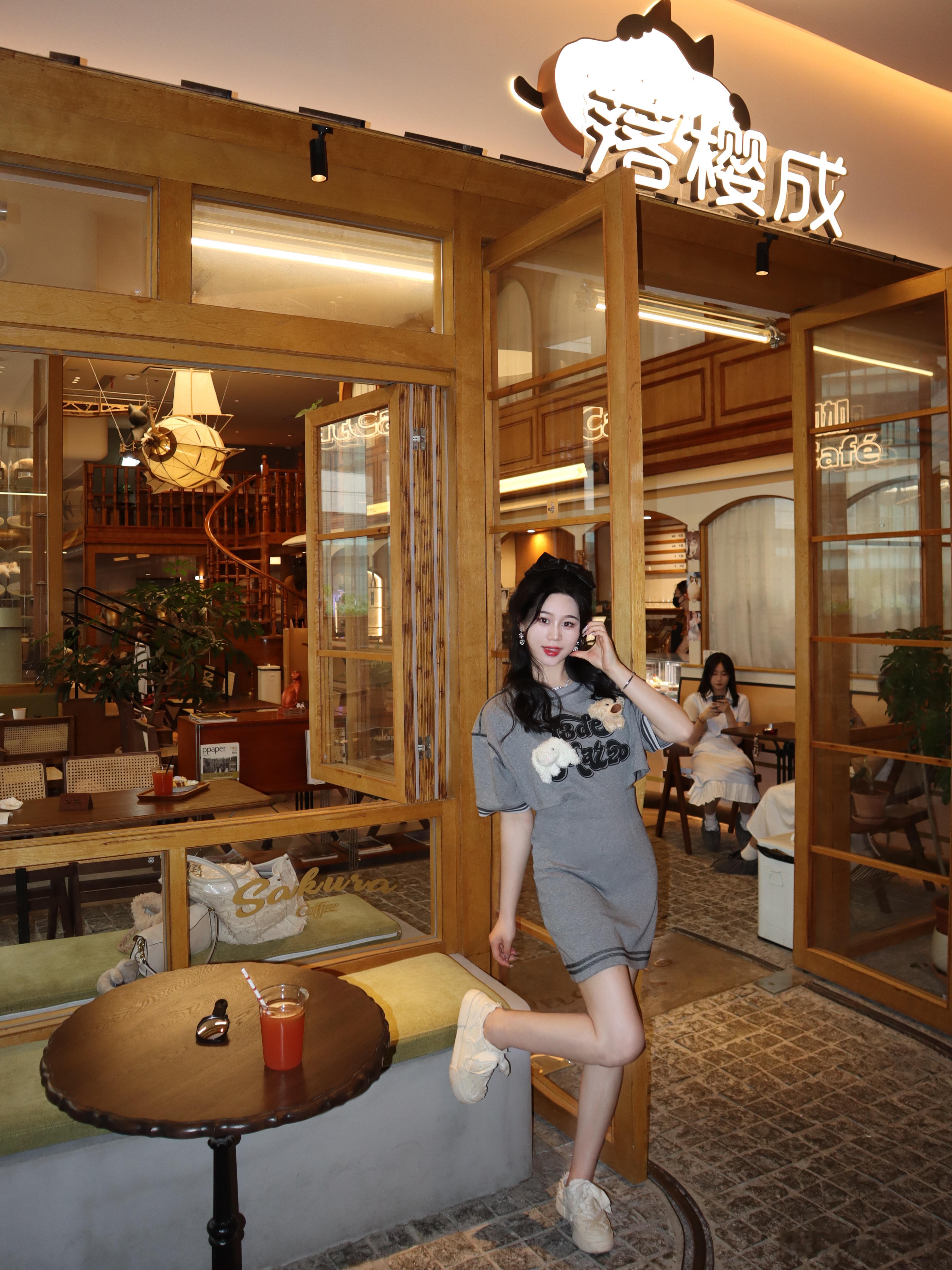 风有风的自由，我有我追求🤎👗:13DEMARZO ​​​