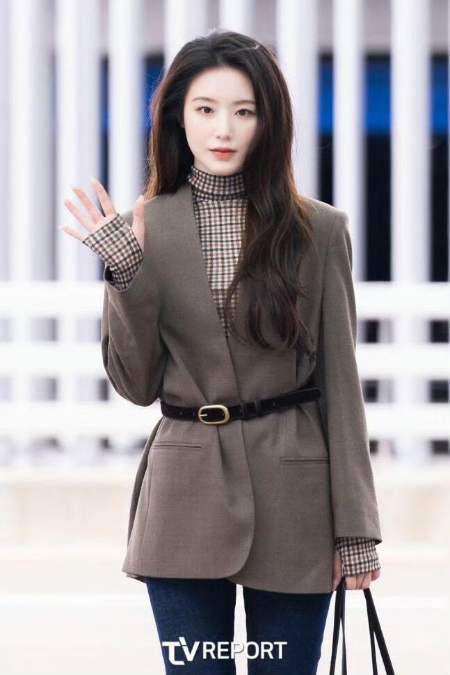 叶舒华的cody不要再搞这个发型了好吗 ​​​