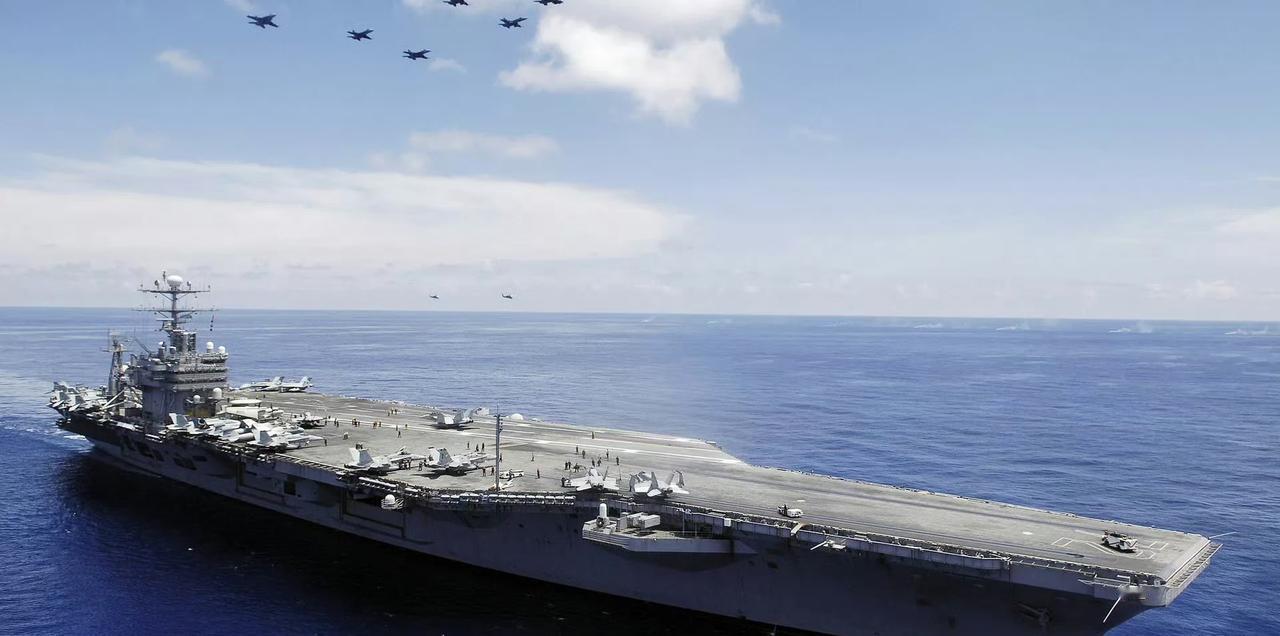 福克斯新闻台1月26日援引美国政府高级发言人讲话报道称，美海军“亚伯拉罕·林肯”