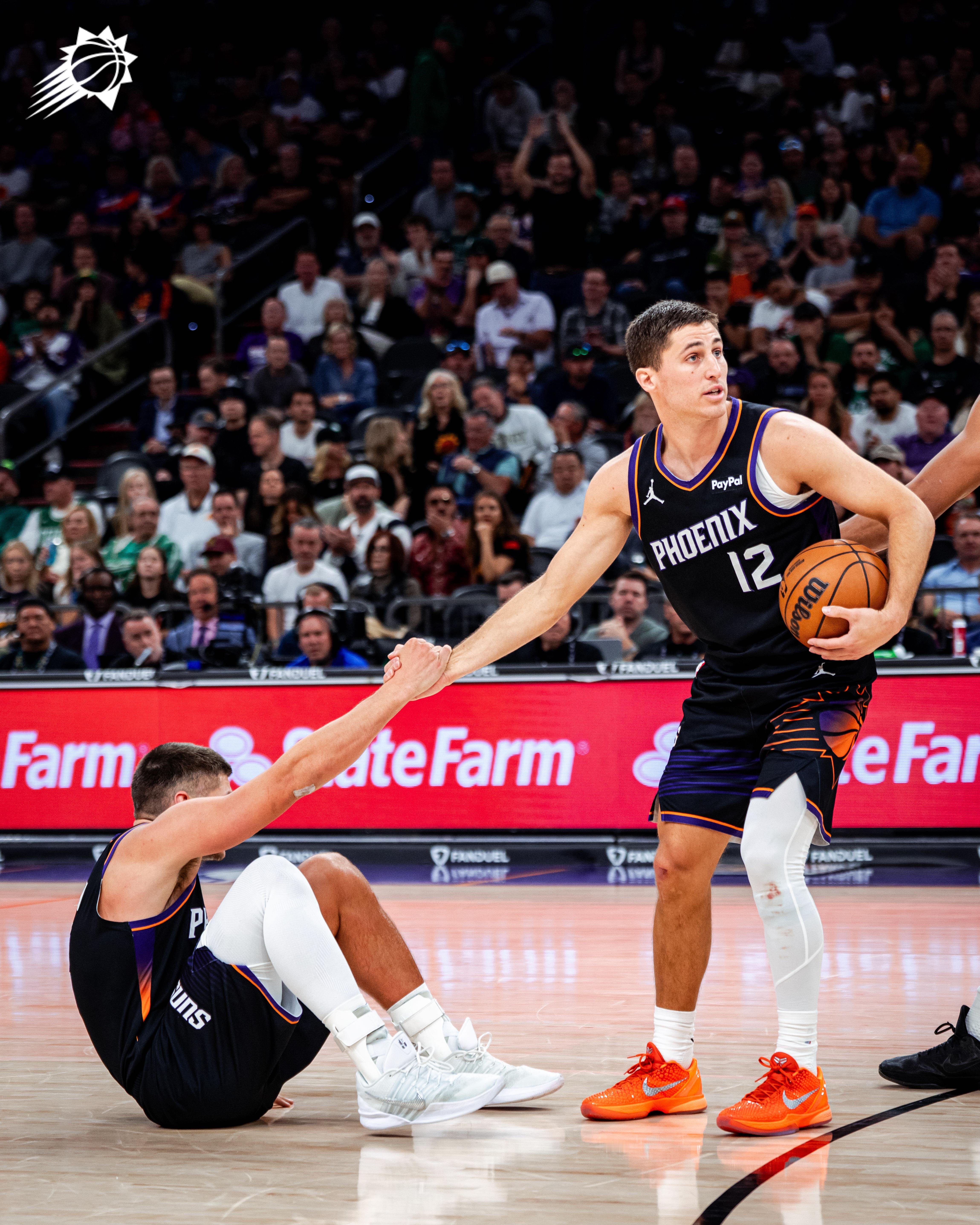 鸡皮压秒漂移中距离打进！菲尼克斯太阳 | 旭日东升 | 凯尔特人vs太阳