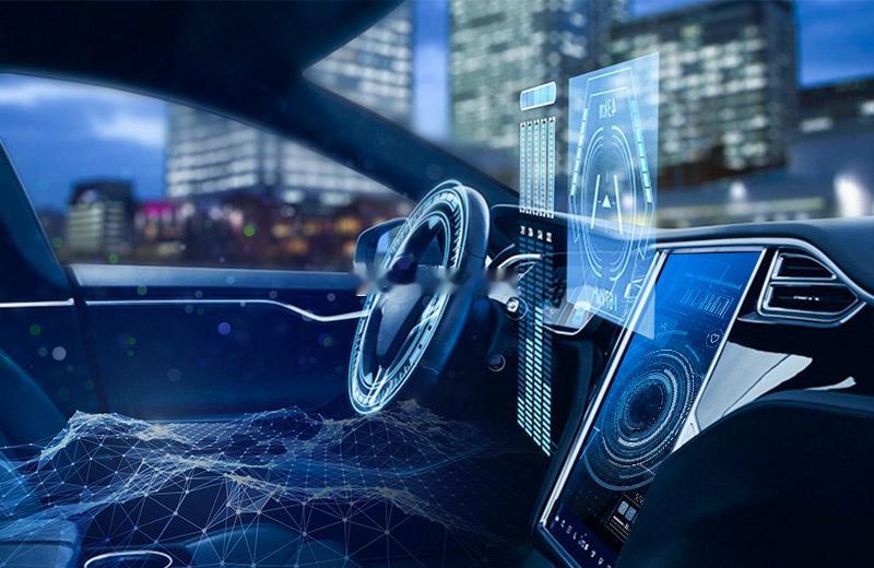 去年某大V开着自由民主牌的电动车用智驾开了不到一个小时，七个违章~~~如今准备报