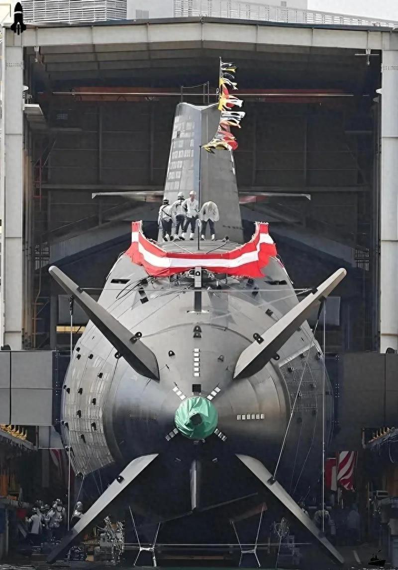 日本潜艇被吹上天？4200 吨大鲸级的秘密：核心技术竟是牺牲安全

日本潜艇被吹