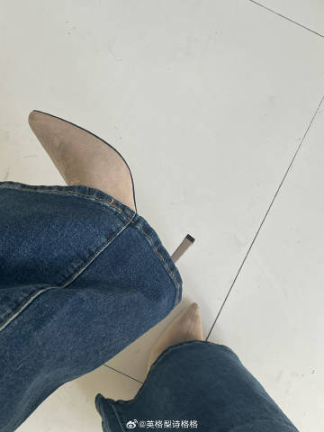 我勒个豆啊气质女人