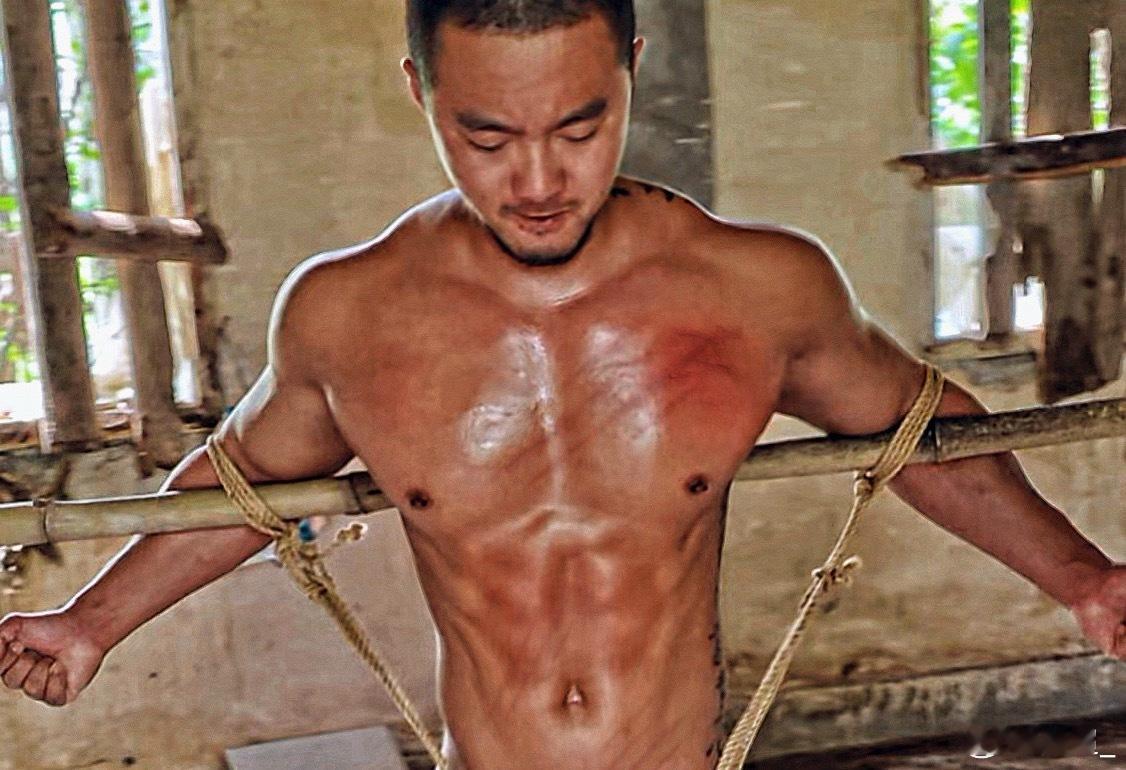 硬核战俘 … 