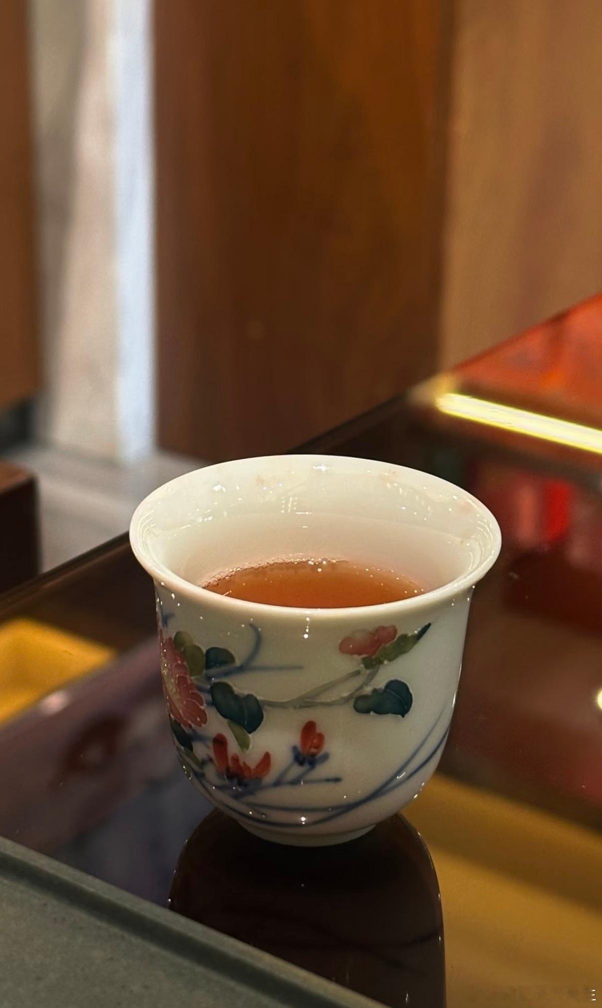 成功意味着成为最好的自己，而不是比别人好，专注于自己的成长，只要比昨天的自己好就