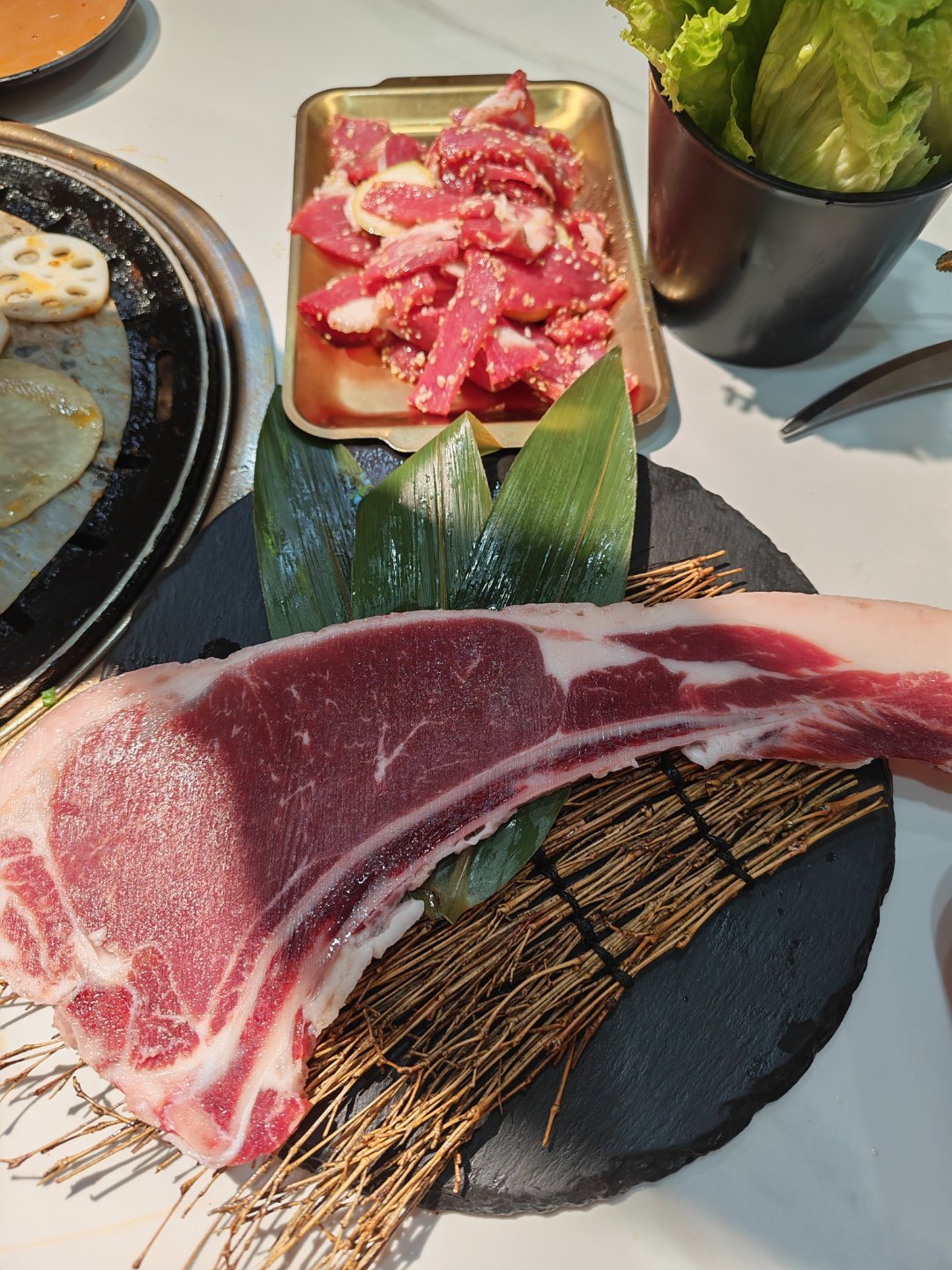 吃，吃饱了再减，好几个月没有这么放肆的吃了