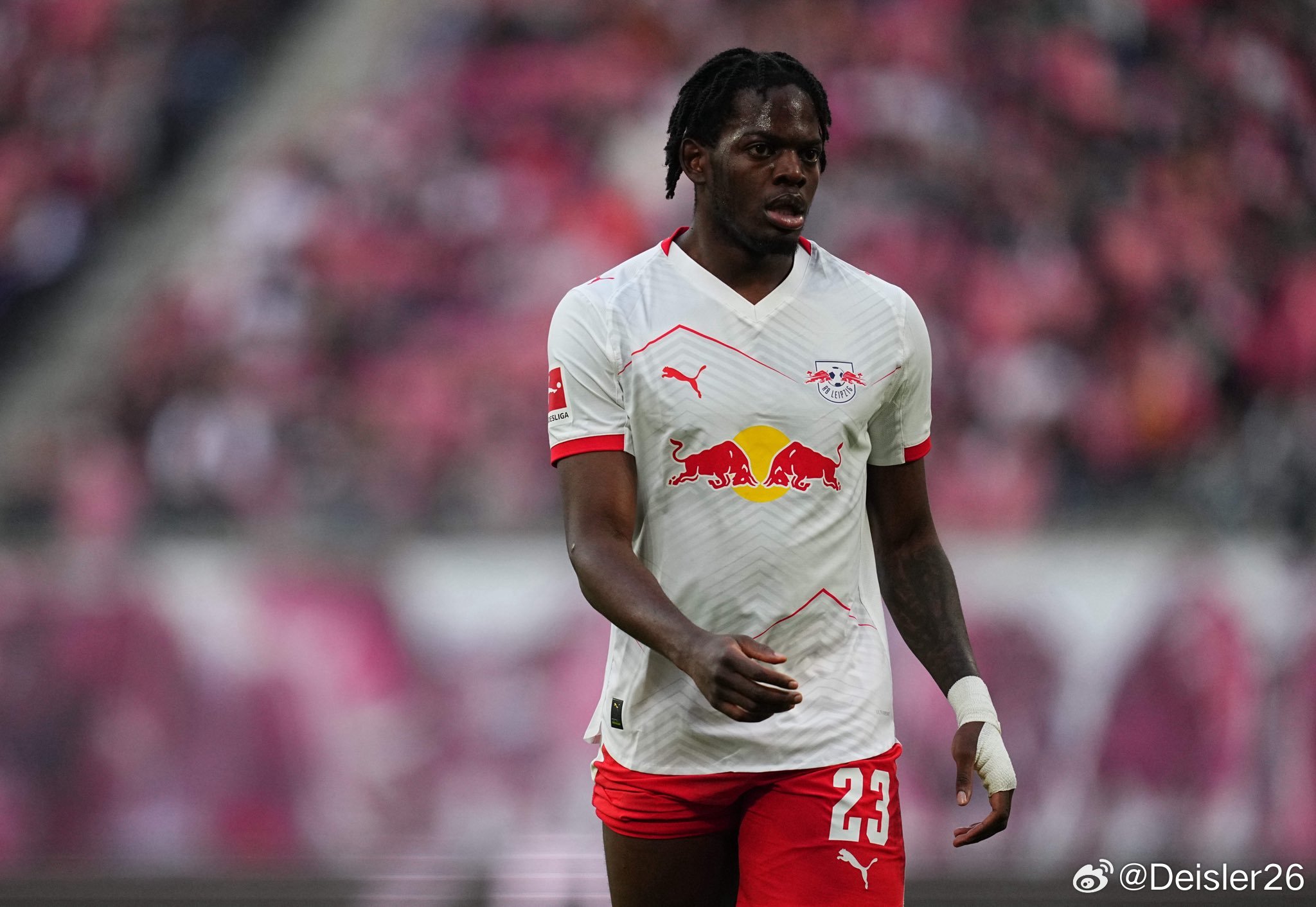 🚨🆕卡斯特羅·盧克巴願意在夏季邁出下一步。多家頂級俱樂部正在密切關注這位效力