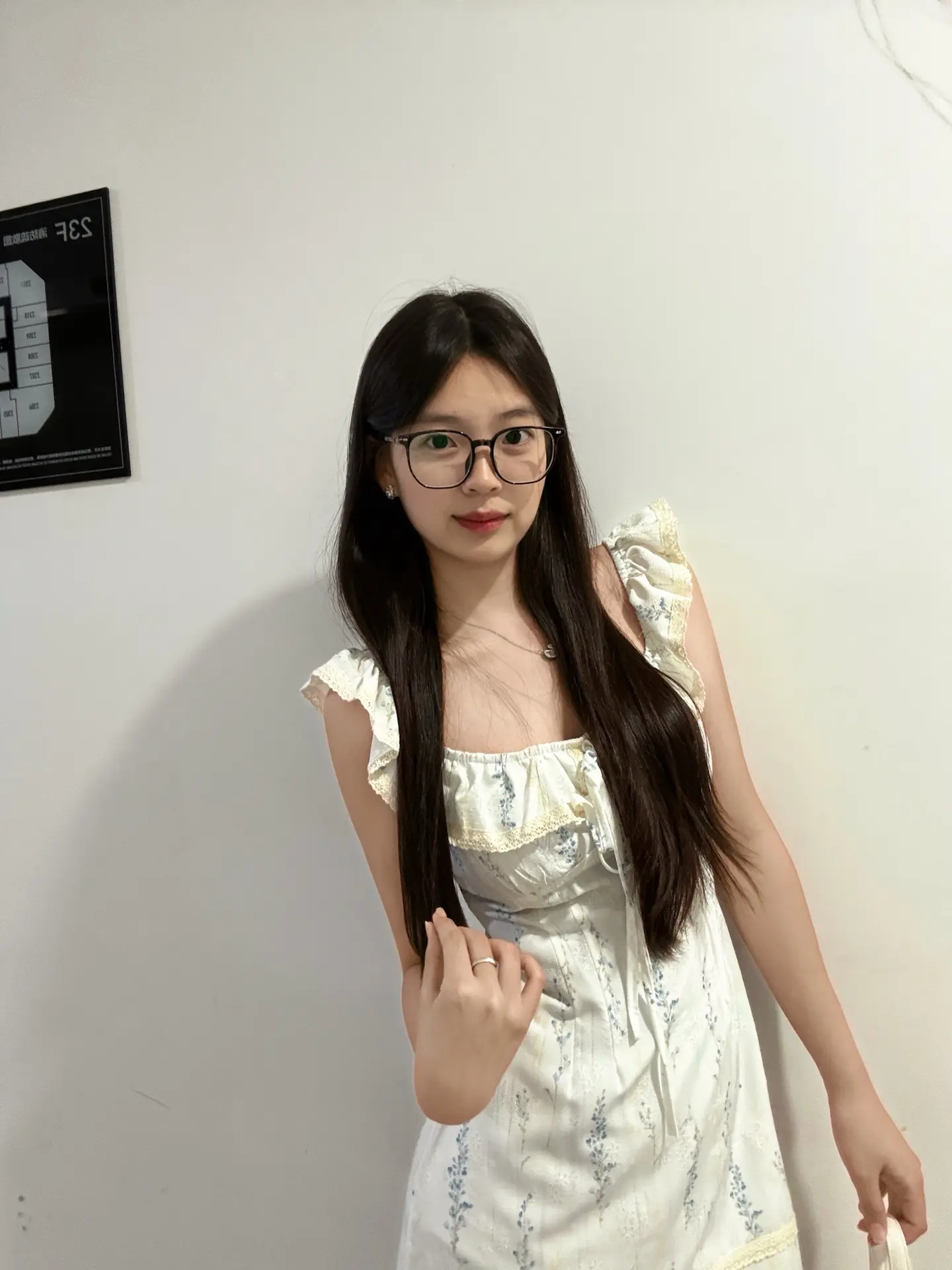 你说喜欢我 那我考考你 我的痣在左脸还是右脸