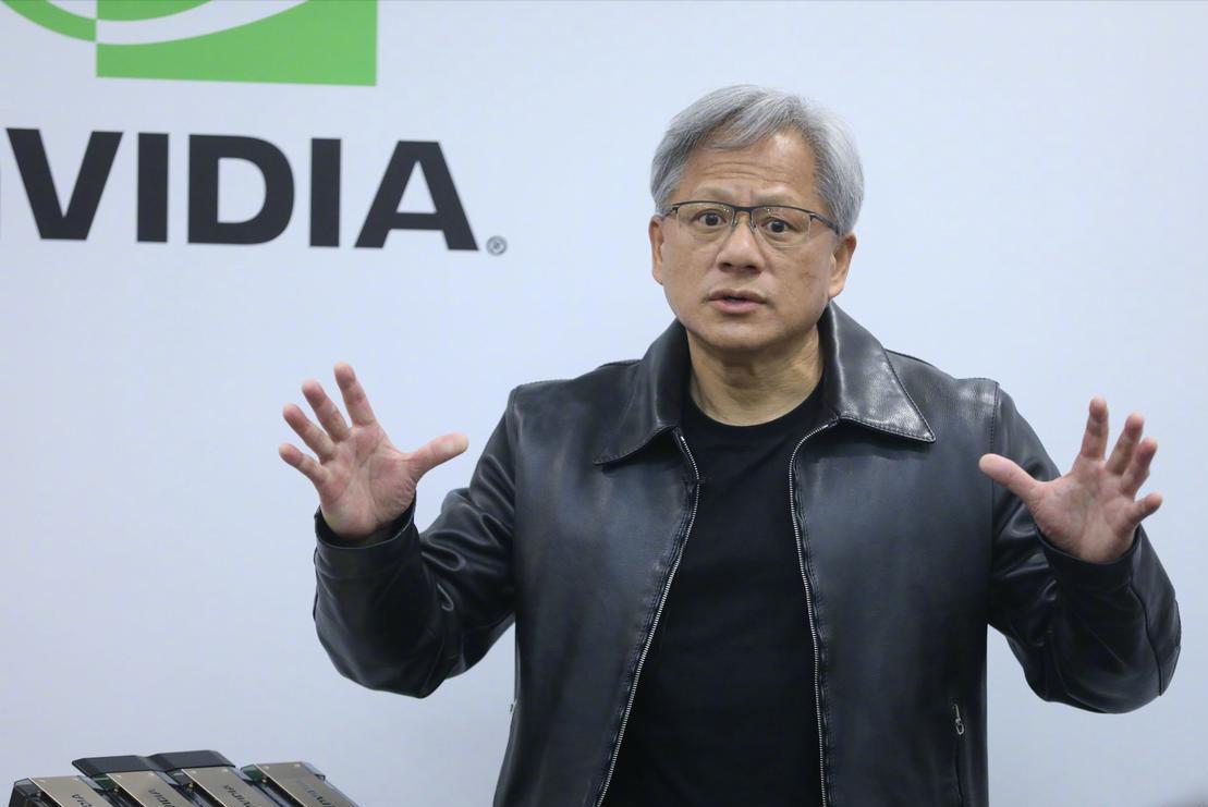 为什么咱们天天在AI赛道上卷生卷死，最后却连口汤都喝不上？说白了，这帮西方科技巨