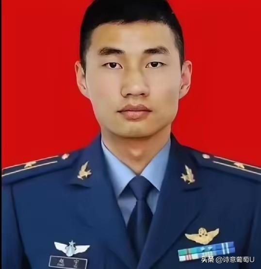 赵宇，湖南益阳安化县的好小伙，1989年7月生，2007年从益阳箴言中学通过招飞