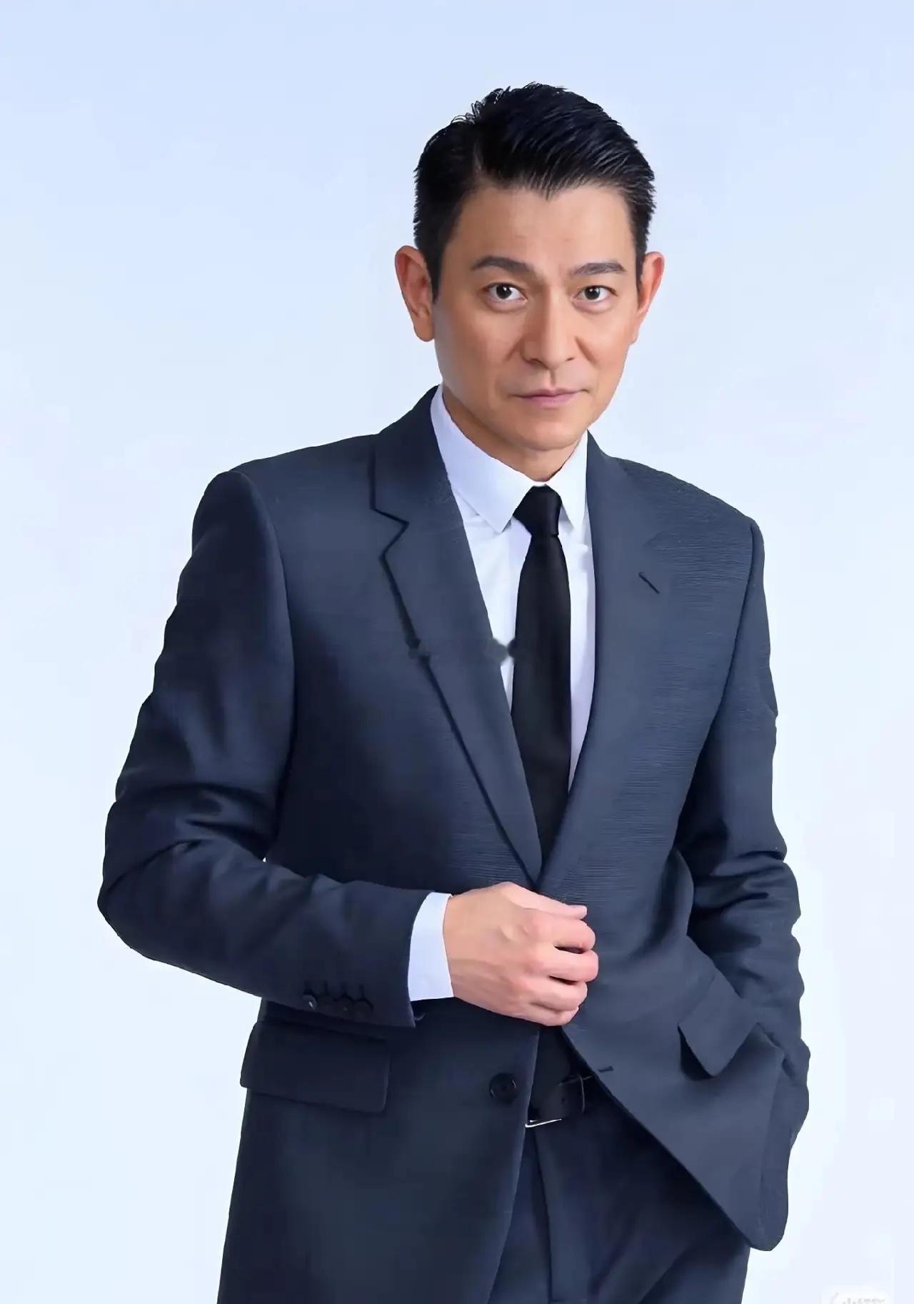 刘德华藏真深啊不了解不知道了解了下才知道，原来刘德华一直在扶持新人啊刘德华出席《