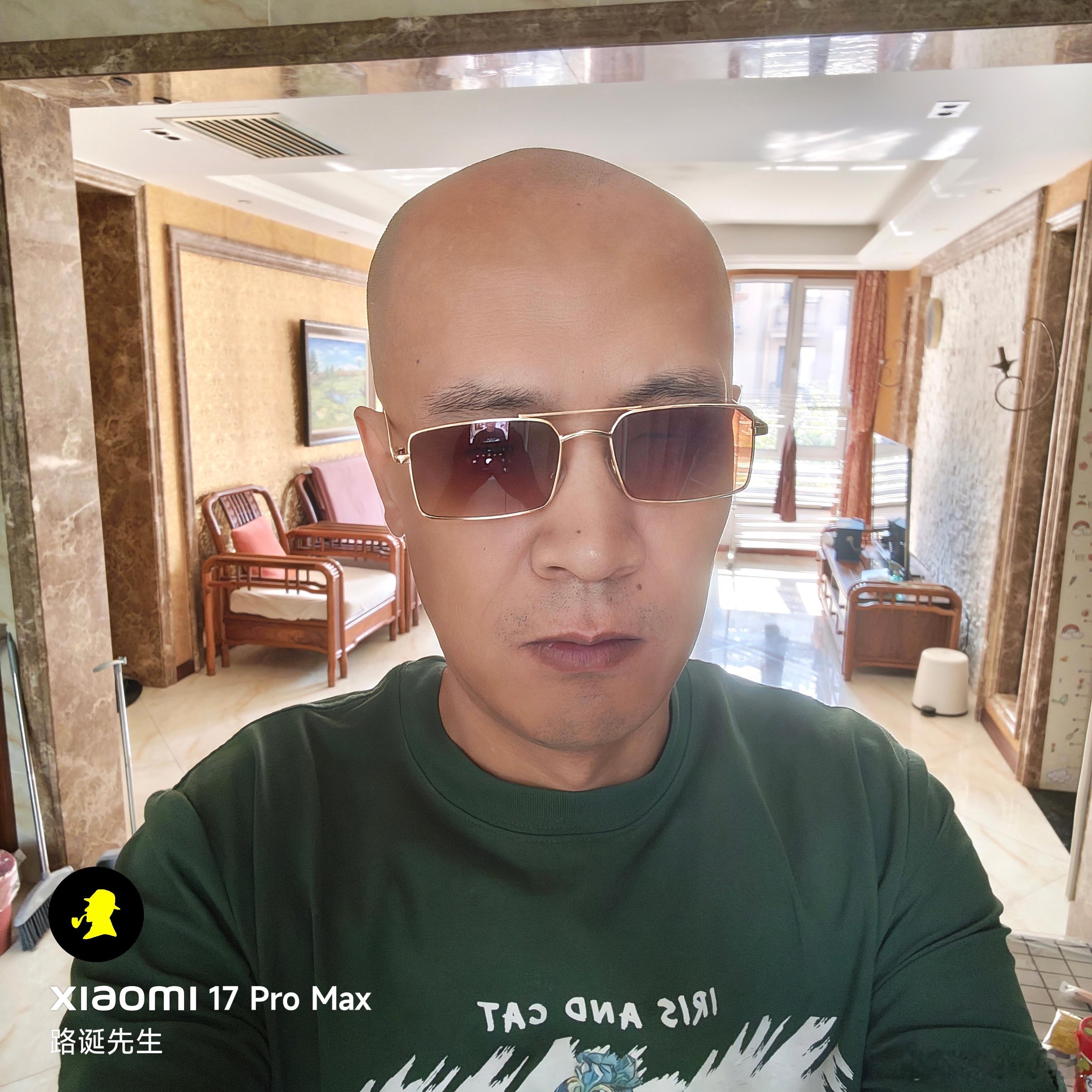 我的新眼镜，咋样？ ​​​