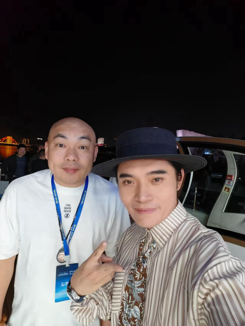 新艺中国数艺无界感谢中央统战部，以及湖南新阶层人士，感谢元禾、无忧。能有幸分享这