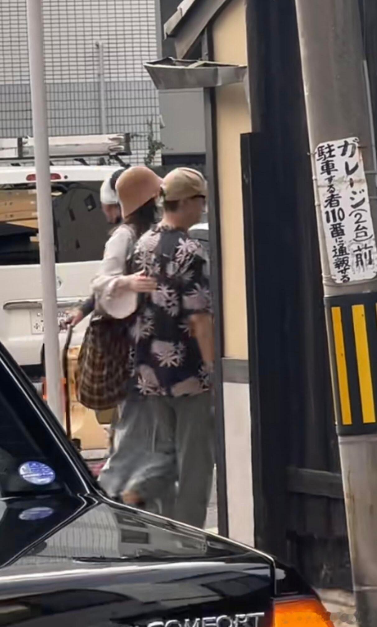 #陈伟霆何穗同游日本##日本偶遇陈伟霆何穗#陈伟霆何穗同游日本 ​​​