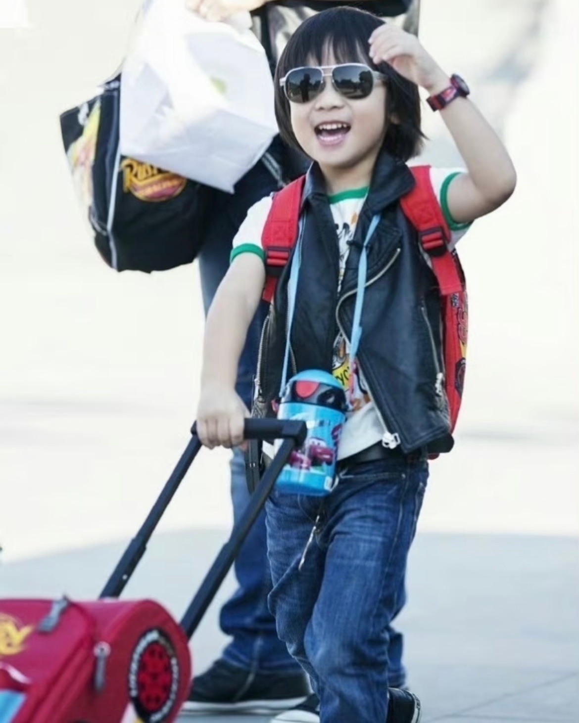 林志颖儿子kimi16岁近照 2013年湖南卫视亲子真人秀，林志颖携4岁儿子Ki