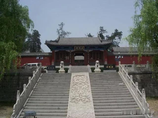 我的家乡好风光我的家乡位于河北省邢台市内丘县，一个不太发达，不太富裕，但充满爱的