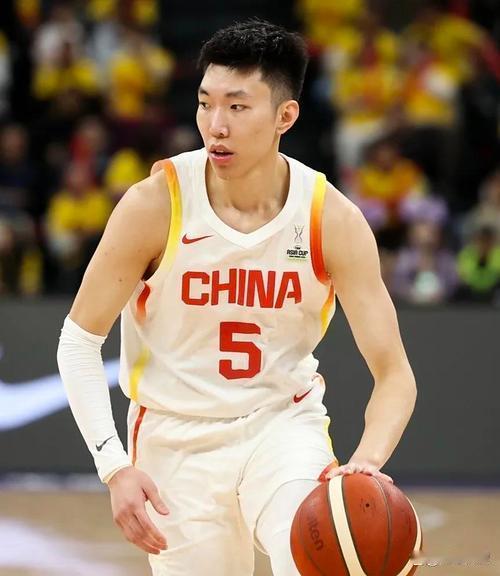 廖三宁球技见长越打越好

廖三宁如今的表现确实配得上“球技见长、越打越好”的评价