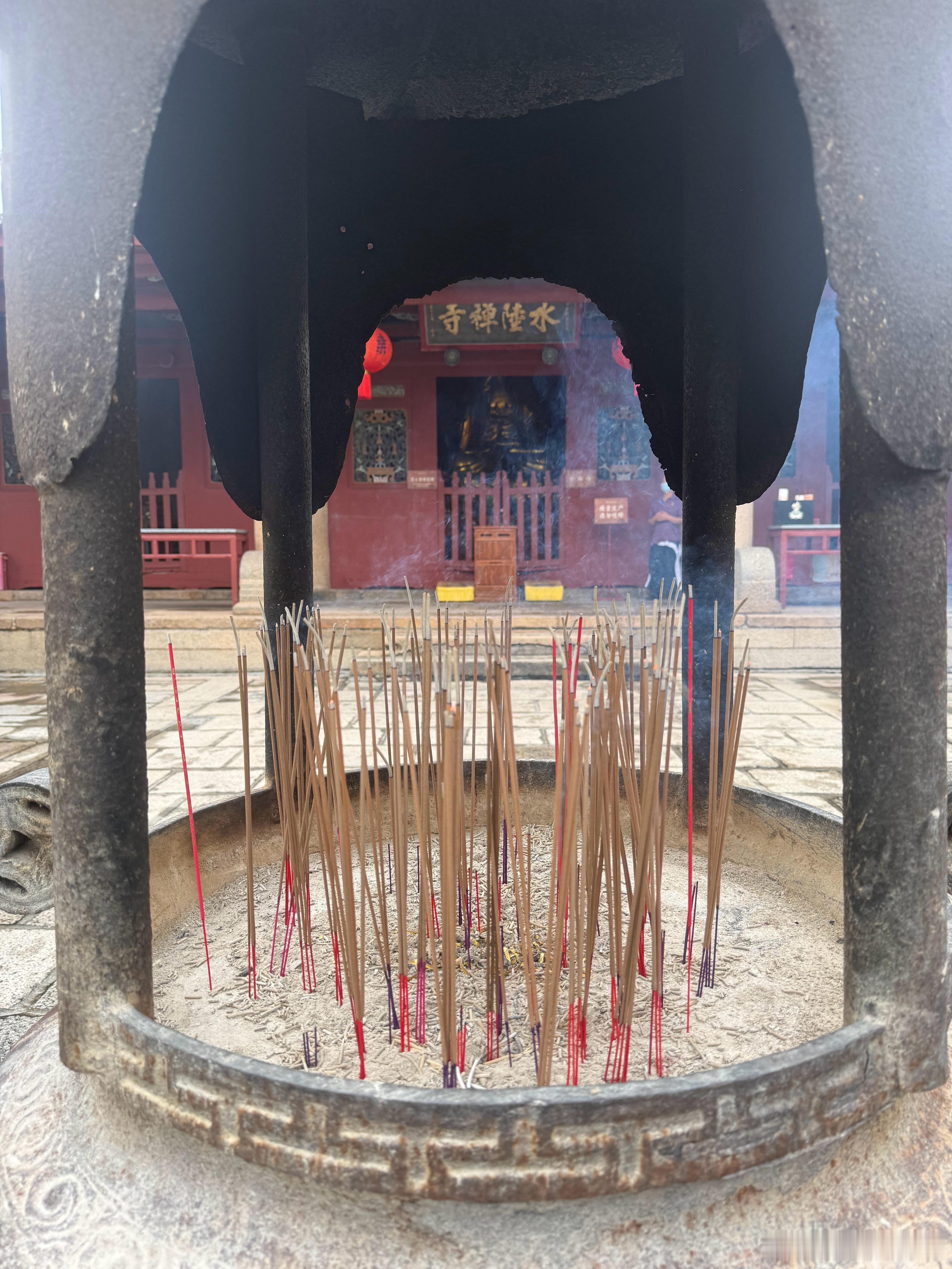 人这一生，不过是一场慢慢醒来的旅程。 从懵懂迷茫，到清醒通透；从纠结内耗，到释然