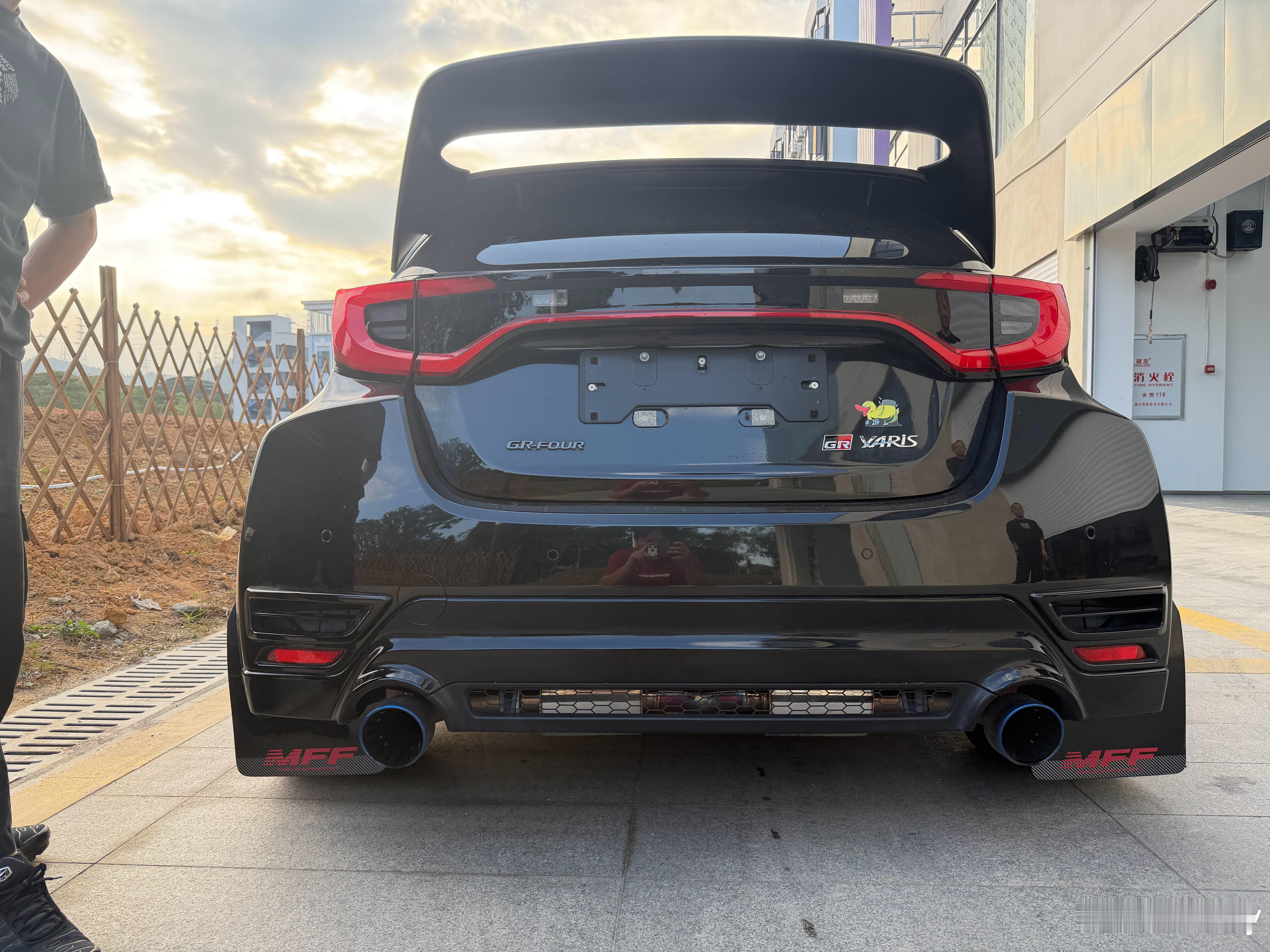 加上挡泥板注入灵魂 终于有拉力味了 